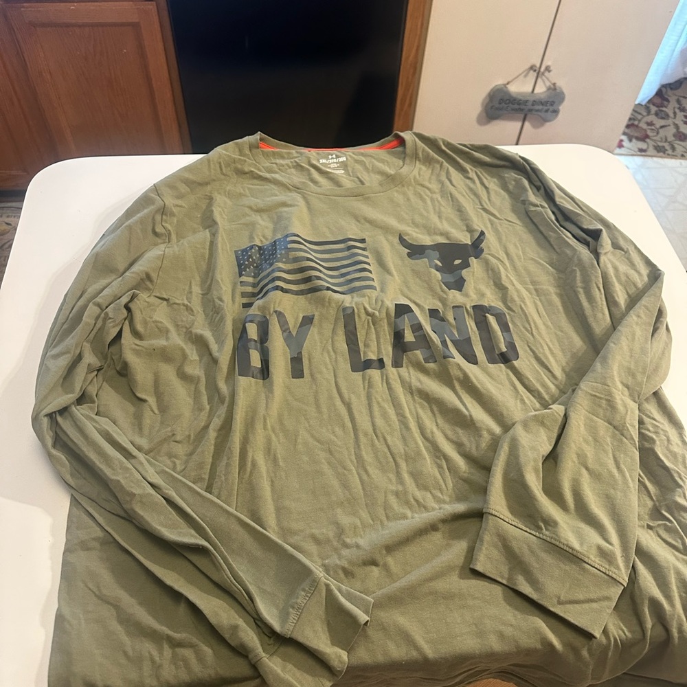 Under Armour Green Long Sleeve Tee with Graphic Design